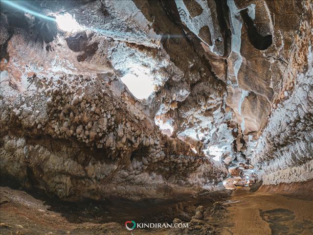 اولین غار آهکی جهان