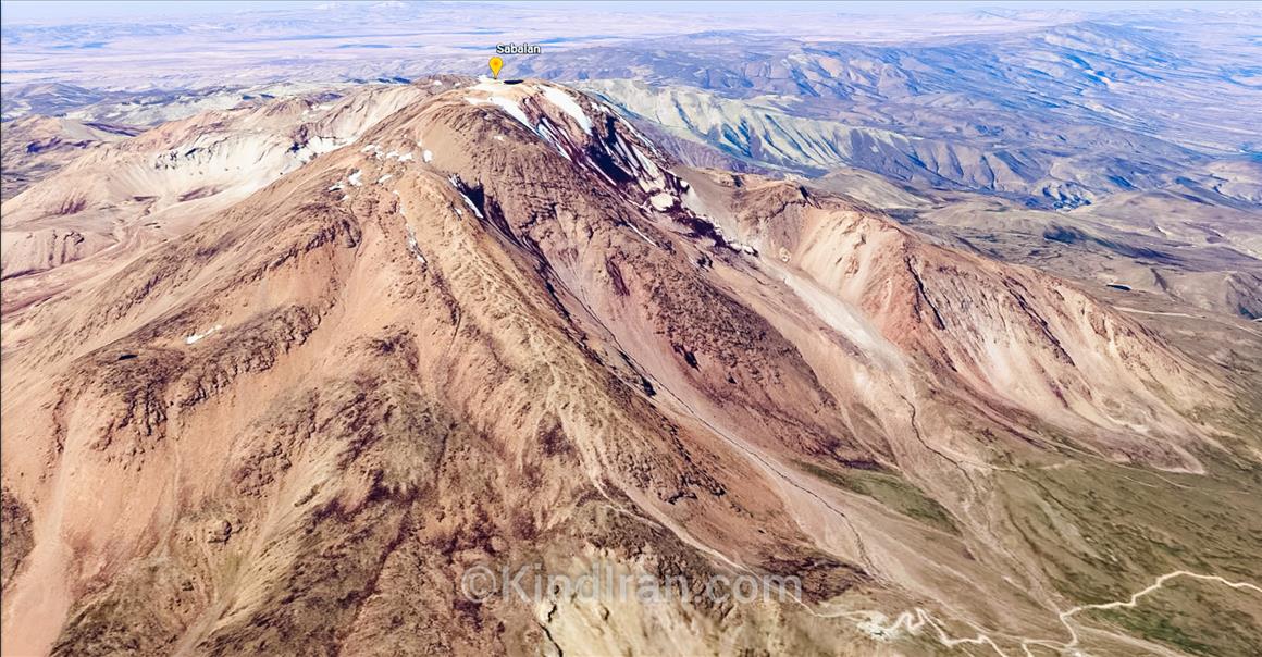 Sabalan, montagne volcanique du nord-ouest de l'Iran